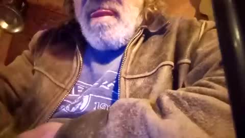 Snapshot of dickbowen64 chatting on 01-09-25, 01:50 Dickbowen online show from 01-09-25, 01:50