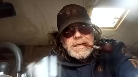 Snapshot of dickbowen64 chatting on 01-12-25, 11:26 Dickbowen online show from 01-12-25, 11:26