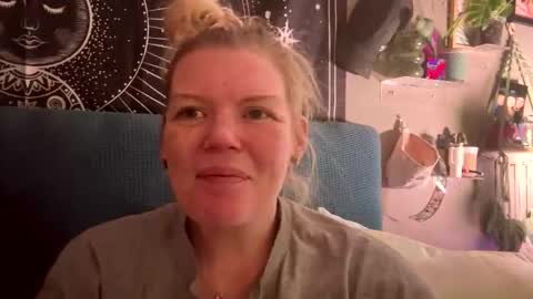 Snapshot of dickeddownsouth chatting on 12-02-25, 11:23 Beau online show from 12-02-25, 11:23