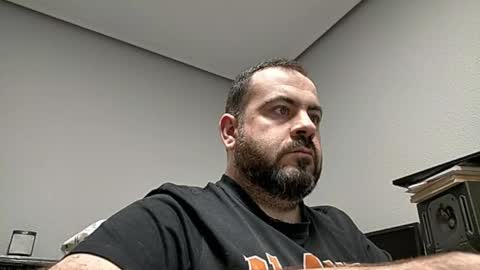 Snapshot of dicktracy_86 chatting on 03-01-25, 06:32 DANI online show from 03-01-25, 06:32