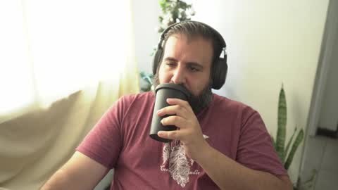 Snapshot of dicristalino chatting on 12-10-24, 06:38 Cristian Dipolino online show from 12-10-24, 06:38