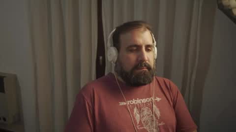 Snapshot of dicristalino chatting on 06-20-26, 02:03 Cristian Dipolino online show from 06-20-26, 02:03