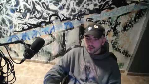 didismurf02 online show from 11-17-25, 02:17