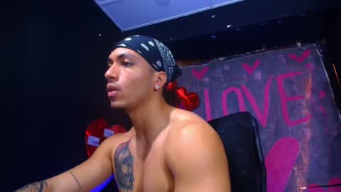 Snapshot of diego__cruz chatting on 02-16-25, 02:43 Diego online show from 02-16-25, 02:43