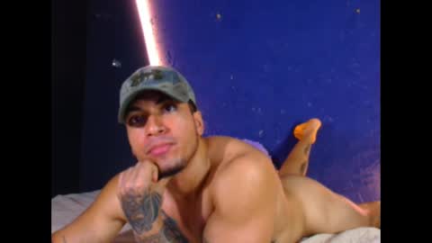 Snapshot of diego__cruz chatting on 02-21-25, 06:04 Diego online show from 02-21-25, 06:04