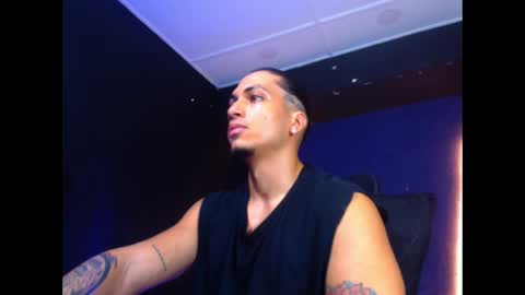 Snapshot of diego__cruz chatting on 02-23-25, 05:50 Diego online show from 02-23-25, 05:50