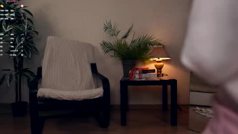 Elwyna online show from 10-02-25, 06:48