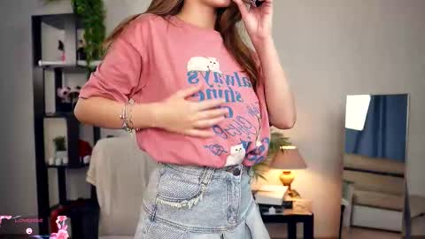 Elwyna online show from 11-19-25, 07:03