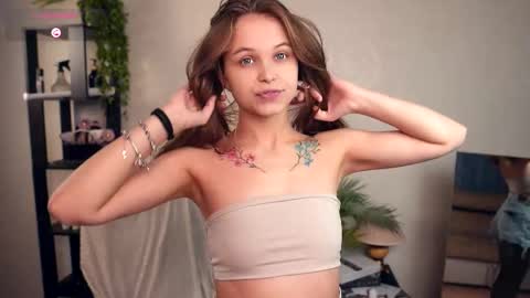 Elwyna online show from 12-01-25, 06:35