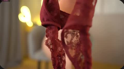 Sophie online show from 02-10-25, 06:45