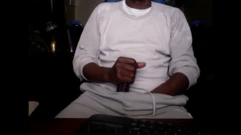 Snapshot of digitalpimpn chatting on 12-17-24, 12:11 The Digital Pimp.... online show from 12-17-24, 12:11