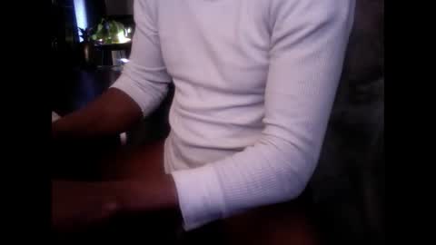 Snapshot of digitalpimpn chatting on 03-10-25, 01:21 The Digital Pimp.... online show from 03-10-25, 01:21