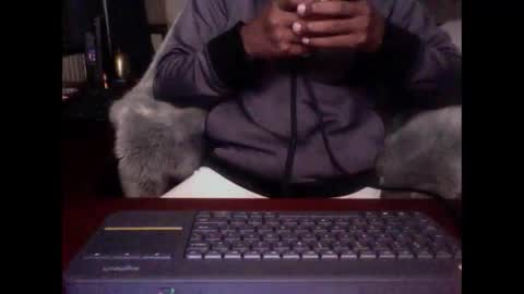 Snapshot of digitalpimpn chatting on 10-10-25, 10:14 The Digital Pimp.... online show from 10-10-25, 10:14