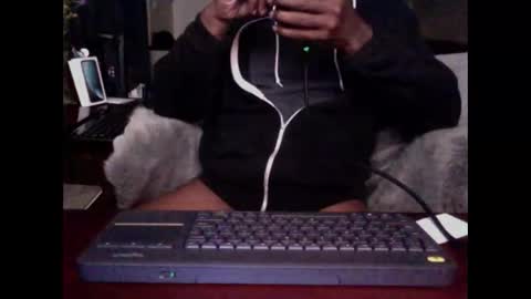 The Digital Pimp.... online show from 11-26-25, 11:22