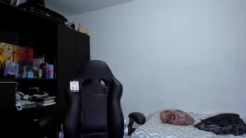 diiego_xxx online show from 04-18-26, 09:57