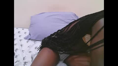 Dijah online show from 10-18-25, 09:59