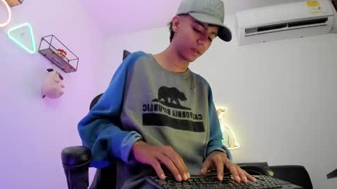 dikey_18 online show from 12-13-24, 09:41