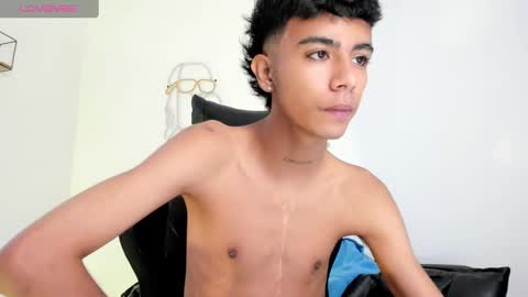 dikey_18 online show from 02-09-25, 11:36