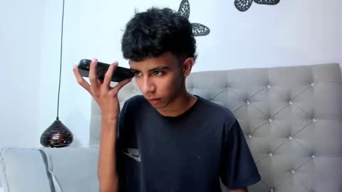 dikey_18 online show from 02-11-25, 02:57