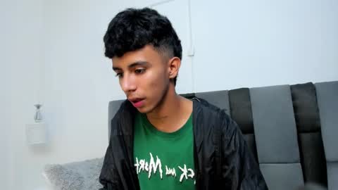 dikey_18 online show from 02-27-25, 03:04