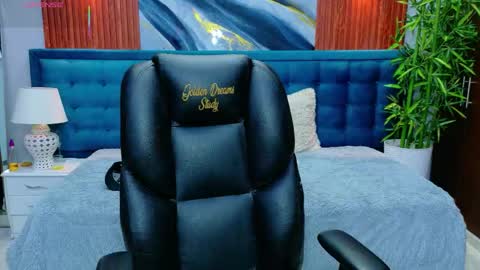 Snapshot of dilan_911 chatting on 05-27-26, 07:00 DILAN online show from 05-27-26, 07:00