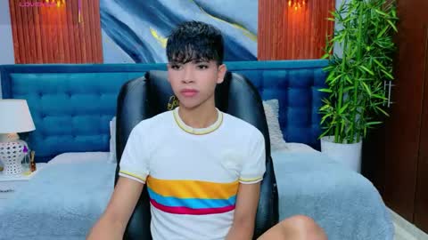 Snapshot of dilan_911 chatting on 06-07-26, 07:17 DILAN online show from 06-07-26, 07:17
