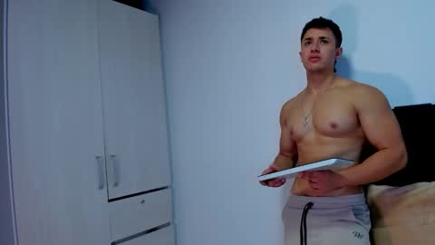 Snapshot of dilan_coy chatting on 01-09-25, 06:57 Dilan Coy online show from 01-09-25, 06:57