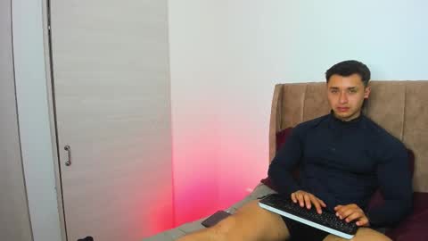 Dilan Coy online show from 01-08-26, 08:00