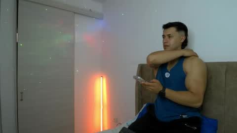 Snapshot of dilan_coy chatting on 05-25-26, 10:05 Dilan Coy online show from 05-25-26, 10:05