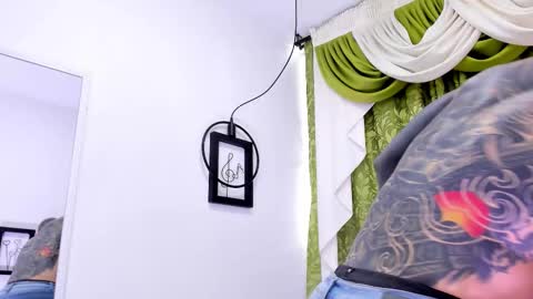 dilan_scootk_ online show from 10-07-25, 07:22