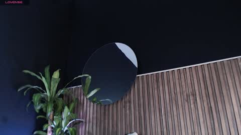 DilanJonnes online show from 12-30-24, 12:22