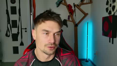 Dario Dolce online show from 01-24-25, 01:47