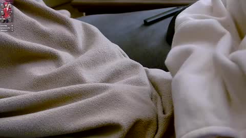 Snapshot of dilldough405 chatting on 01-06-25, 11:07 Dilldough405 online show from 01-06-25, 11:07