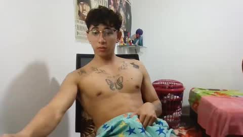 Snapshot of dillom420 chatting on 01-15-25, 08:30 dillom420 online show from 01-15-25, 08:30