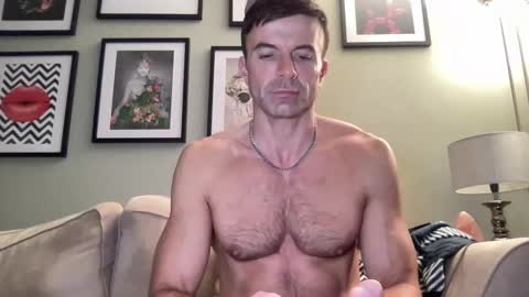 Snapshot of dillonwilde chatting on 01-08-25, 08:50 Dillon online show from 01-08-25, 08:50