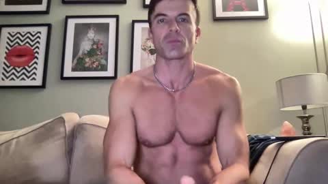 Snapshot of dillonwilde chatting on 01-21-25, 08:54 Dillon online show from 01-21-25, 08:54