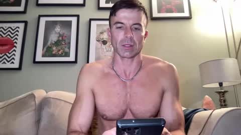 Snapshot of dillonwilde chatting on 01-28-25, 08:15 Dillon online show from 01-28-25, 08:15