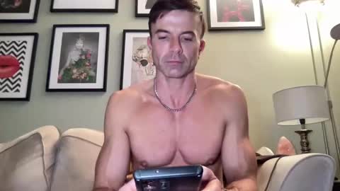 Snapshot of dillonwilde chatting on 02-13-25, 08:55 Dillon online show from 02-13-25, 08:55