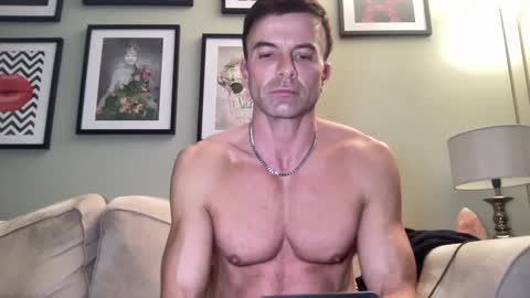 Snapshot of dillonwilde chatting on 02-16-25, 08:22 Dillon online show from 02-16-25, 08:22