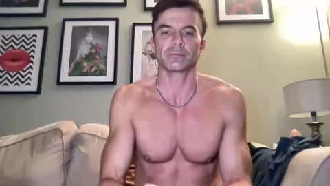 Snapshot of dillonwilde chatting on 02-18-25, 09:20 Dillon online show from 02-18-25, 09:20