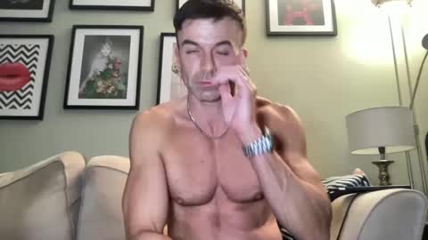 Snapshot of dillonwilde chatting on 02-27-25, 08:31 Dillon online show from 02-27-25, 08:31