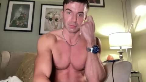 Snapshot of dillonwilde chatting on 10-11-25, 08:07 Dillon online show from 10-11-25, 08:07