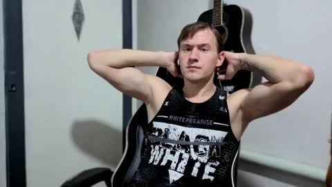 Snapshot of dimastyzzz chatting on 01-16-25, 07:10 Dimetriusen online show from 01-16-25, 07:10