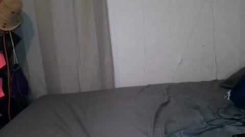 Snapshot of dimepiecexxx chatting on 10-31-25, 01:17 Sofie online show from 10-31-25, 01:17