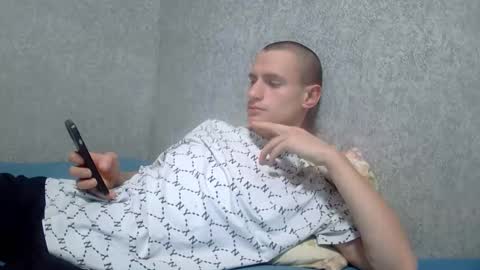 Snapshot of dimes_21 chatting on 10-04-25, 04:32 dimes_21 online show from 10-04-25, 04:32