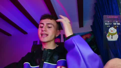 Snapshot of dimitri_bilak_ chatting on 12-23-24, 02:45 Julian Independent Model online show from 12-23-24, 02:45