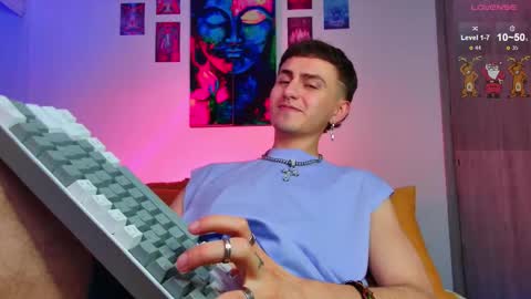 Julian Independent Model online show from 12-03-25, 11:14