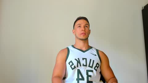 Snapshot of dimitricaruso chatting on 01-17-25, 05:51 dimitricaruso online show from 01-17-25, 05:51