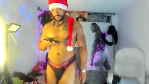 Snapshot of dimitry_muscle chatting on 12-05-24, 01:03 dimitry kyle mucle online show from 12-05-24, 01:03