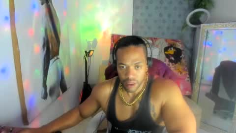 Snapshot of dimitry_muscle chatting on 01-18-25, 03:09 dimitry kyle mucle online show from 01-18-25, 03:09